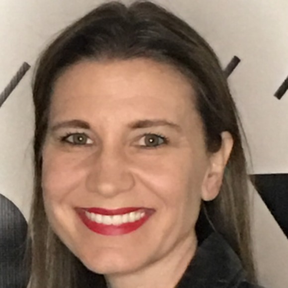 Meet your Posher, Kristie - Picture 2 of 5